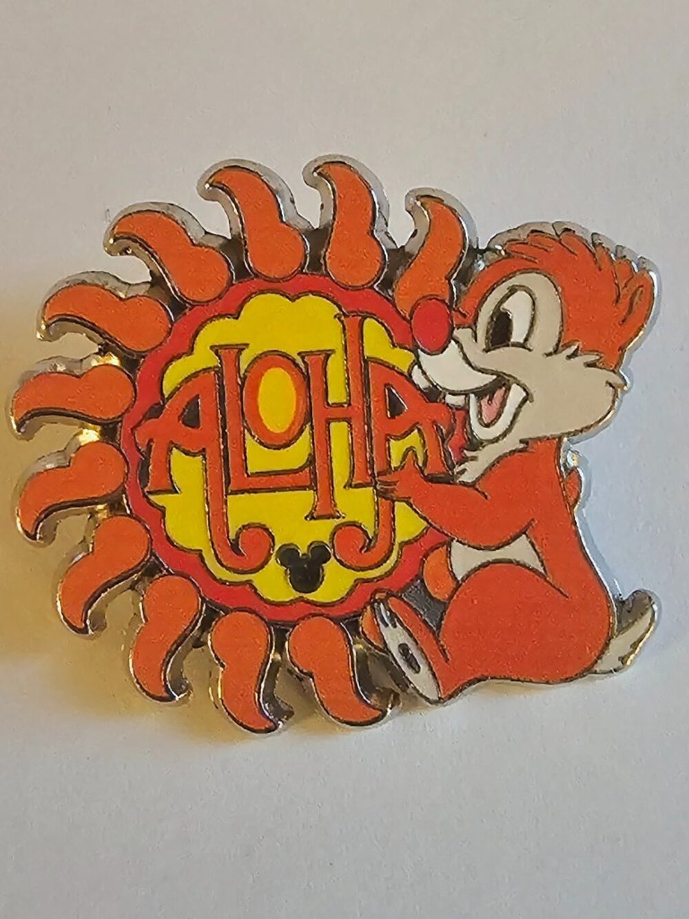 DISNEY Pin Trading ~ Aloha Series ~ Dale 3/5 ~ Hidden Mickey ~ 2009 ~ P27/2
